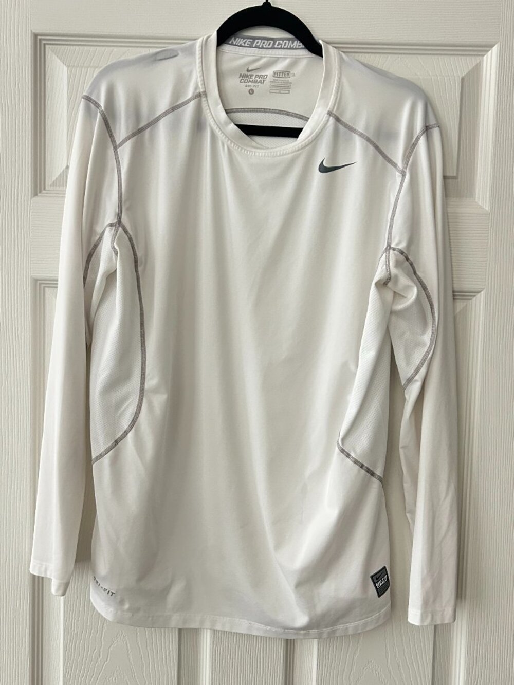 Nike Pro Combat Dri-FIT Fitted Long Sleeve Shirt Mens L White Gray Training